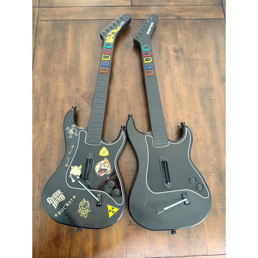 2 Guitar Hero Kramer Striker Wireless PS2 Controllers RedOctane 95119.805 Black